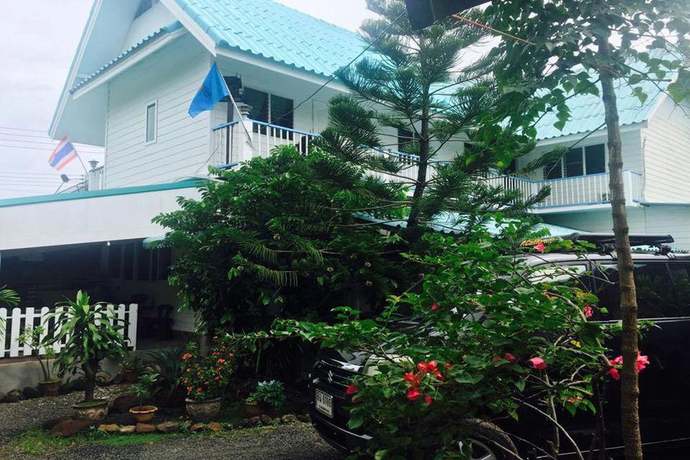 P.California Inter Hostel Nang Rong Exterior photo